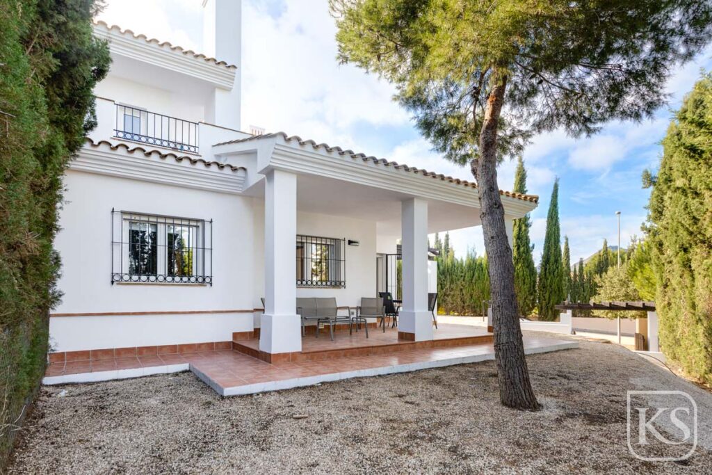 Linum 3 Bed 2 Bath Townhouses at Los Altos de Las Palas