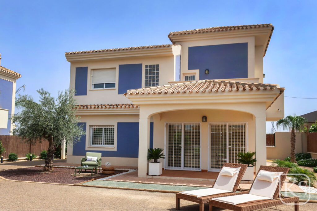 Villa Iris 3 bed 3 Bath with a Large Plot in Lorca