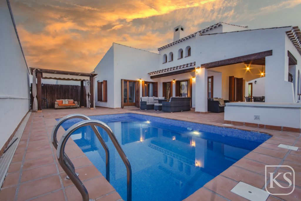 Casa Vera - Corner Plot, 3 Bed 2 Bath with Large Garden on El Valle Golf