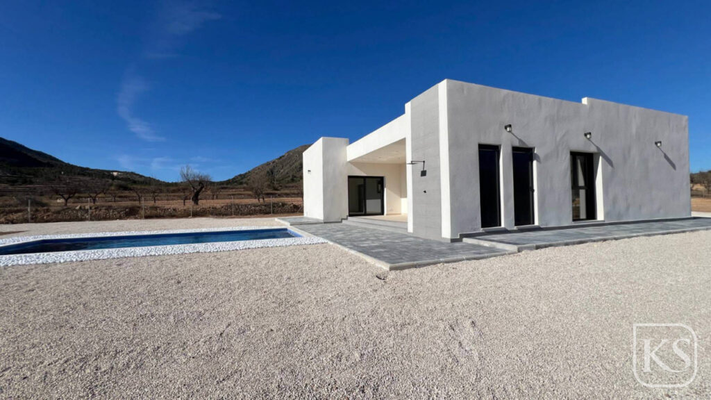 3 Bed 2 Bath New-Build Villa with Private Pool in Jumilla