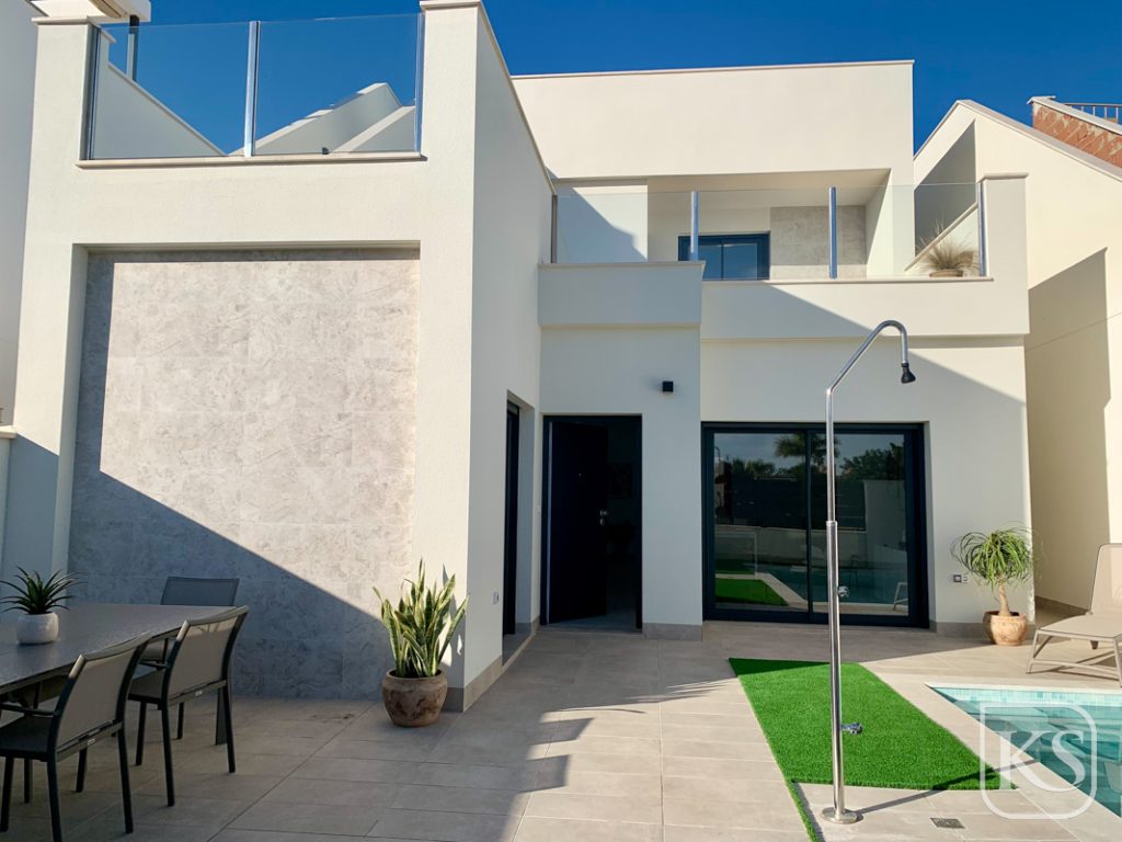Sunset Golf Villas - 3 Bed 3 Bath with Private Pool and Solarium