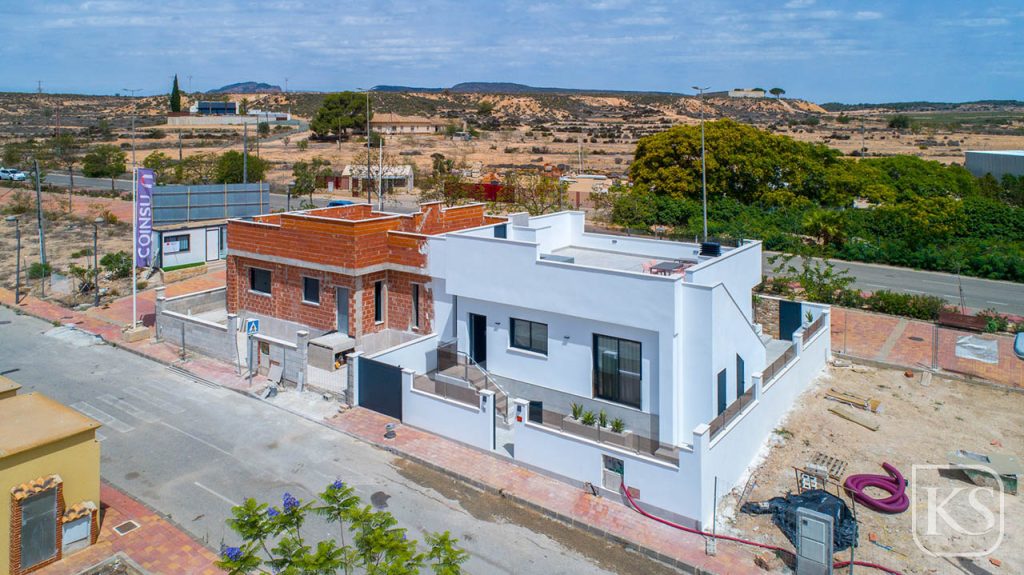 Casa Kinita – 3 Bed, 2 Bath Semi-Detached Villa with Private Pool and Solarium in Sucina